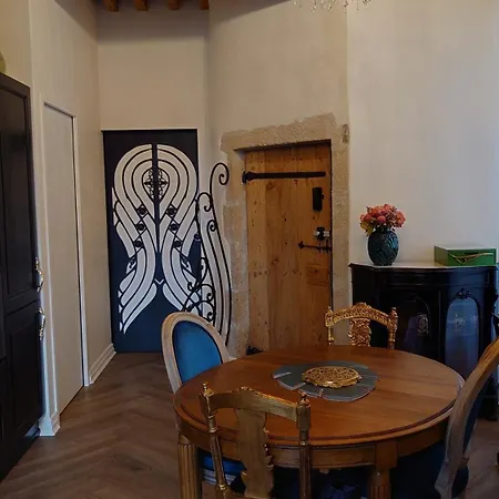 Meuble De Caractere Apartment Le Puy-en-Velay Exterior photo